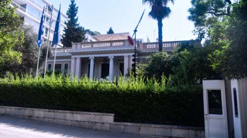 Eντατικοί έλεγχοι ασφαλείας στα πλοία - Σύσκεψη Μητσοτάκη με Πλακιωτάκη και αρχηγό Λιμενικού