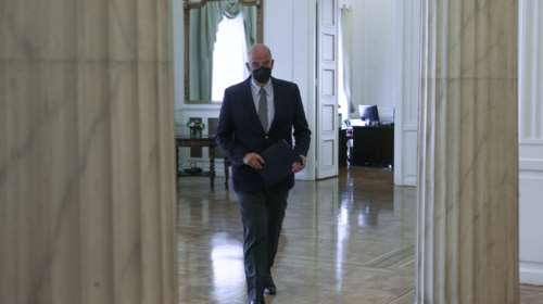 Ουκρανία - Δένδιας: &quot;Η Ελλάδα ετοίμασε σχέδιο εκκένωσης των ομογενών&quot; - Διάβημα στον πρέσβη της Ρωσίας