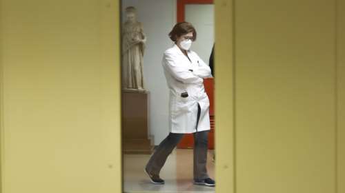 Ποιοι εργαζόμενοι στον χώρο της υγείας θα πάρουν το αυξημένο επίδομα έως 200 ευρώ - Οι νέοι δικαιούχοι