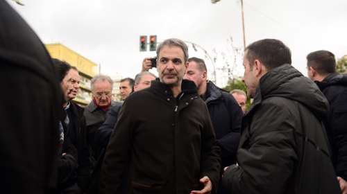 Μητσοτάκης σε πολίτες στο Γαλάτσι: &quot;Θα τα βάλουμε με το τέρας της ακρίβειας - Δεν θα ανεχτώ τον πληθωρισμό της απληστίας&quot;