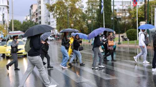 Ραγδαία επιδείνωση του καιρού από το βράδυ με βροχές και καταιγίδες: Πού θα είναι έντονα τα φαινόμενα