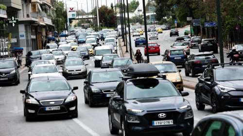 Τι προβλέπει ο νέος ΚΟΚ: Αυστηρές ποινές για αλκοόλ, κινητό, υπερβολική ταχύτητα και κράνος