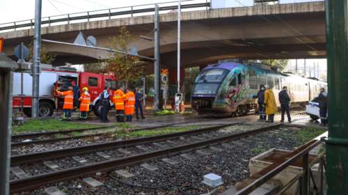 Προαστιακός: Εκτροχιάστηκε συρμός στου Ρέντη με 75 επιβάτες - Καθυστερήσεις στα δρομολόγια