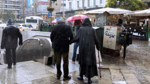 Καιρός: Ισχυρές βροχές και πτώση της θερμοκρασίας σήμερα - Πού θα χιονίσει