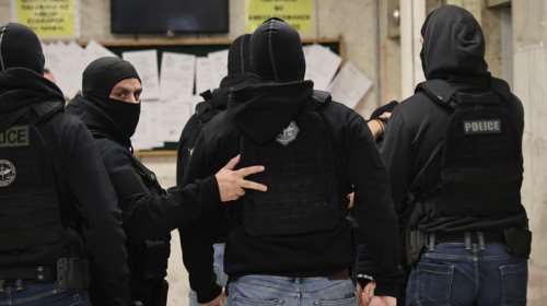 Το άλλοθι που επικαλείται ο μάνατζερ– "Ήμουν σε εστιατόριο, με κατέγραψαν κάμερες" - 50 οπαδοί στο κάδρο της Αθλητικής Βίας