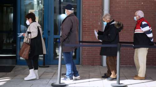 Εφθασαν τα 50.000 τα ραντεβού πρώτης δόσης στις ηλικίες άνω των 60 ετών- Αποδίδει το πρόστιμο...