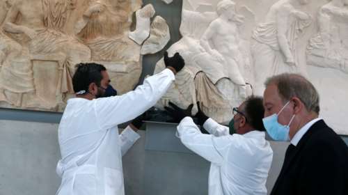 Στο Μουσείο της Ακρόπολης το θραύσμα Fagan του Παρθενώνα - Μητσοτάκης: &quot;Καλή αρχή&quot; για τα Γλυπτά [εικόνες]