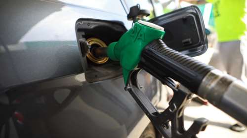 Εκπληξη: Γιατί η τιμή του πετρελαίου κίνησης θα ξεπεράσει την τιμή της αμόλυβδης