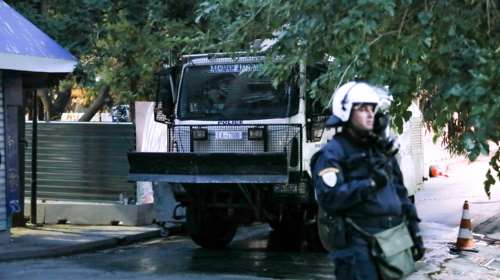 Εξάρχεια: Ενταση, ΜΑΤ και χημικά για τις εργασίες για το Μετρό [εικόνες]