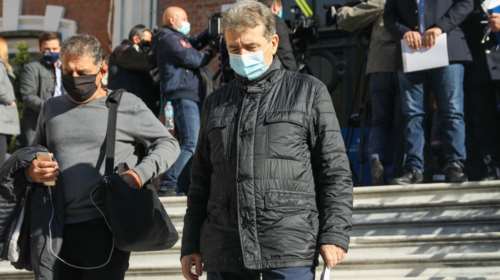 Στο &quot;κόκκινο&quot; η Αχαΐα: Εκτάκτως στην Πάτρα ο Χρυσοχοϊδης και ο Γ.Γ. Πολιτικής Προστασίας - Ανησυχία για τα κρούσματα