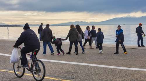 Καιρός: Επιμένουν οι υψηλές για την εποχή θερμοκρασίες - Χαλάει ο καιρός την Κυριακή