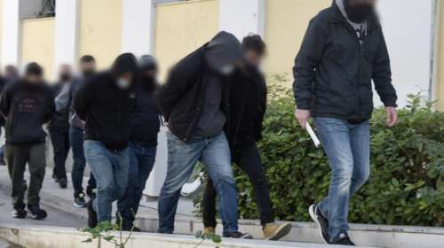 Νέα Σμύρνη: Αρνείται την εμπλοκή του στα επεισόδια ο &quot;Ινδιάνος&quot; - Το άλλοθι που επικαλείται