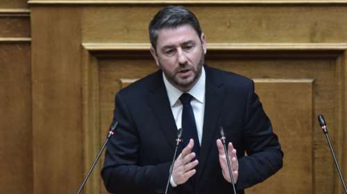 Απάντηση Ανδρουλάκη σε Μητσοτάκη: Το πρόβλημα της στέγασης δεν λύνεται με βίντεο στο TikTok