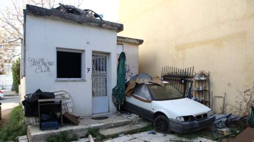 Ίλιον: "Δεχόμαστε απειλές" - Τι λένε οι συγγενείς των κοριτσιών που φέρονται να ήταν μπροστά στον βιασμό του 15χρονου