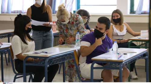 Πανελλήνιες 2022: Ποιοι είναι οι Συντελεστές Βαρύτητας των μαθημάτων - Πώς &quot;ρυθμίζουν&quot; τις βάσεις εισαγωγής