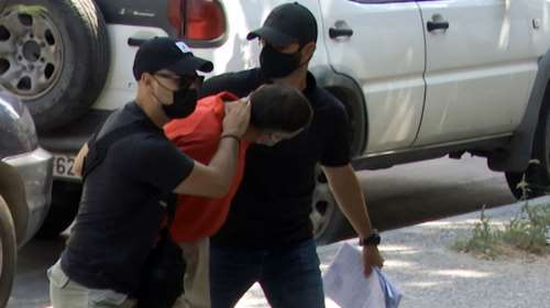 Επαναστατική Αυτοάμυνα: Στον Εισαγγελέα ο 48χρονος που συνελήφθη για συμμετοχή στην τρομοκρατική οργάνωση  [εικόνες]