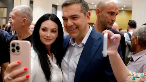 Νέα διαρροή από το βιβλίο του Αλέξη Τσίπρα ανάβει φωτιές: &quot;Φοβόταν τον Τσακαλώτο και τον Χουλιαράκη&quot;