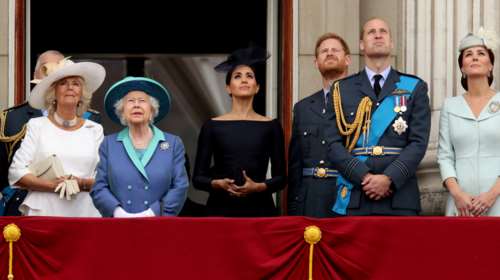 Σε κατάσταση σοκ το παλάτι: Οι εξελίξεις που &quot;τρέμουν&quot; Κάρολος και Γουίλιαμ