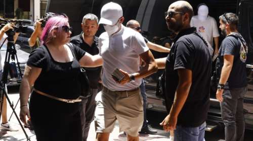 Ερωτήματα για τη φωτιά που ξέσπασε από πυροτεχνήματα στην Υδρα - Θα &quot;μιλήσουν&quot; τα κινητά και ο... κατάλογος προτιμήσεων