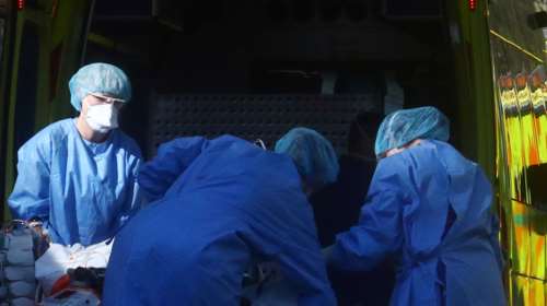 Βρετανία: 403 νέοι θάνατοι - Το Λονδίνο και τα Μίντλαντς στο επίκεντρο του κορονοϊού