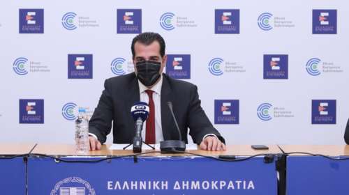 Θετικός στον κορονοϊό ο Θάνος Πλεύρης - &quot;Εμβολιαζόμαστε για να νοσήσουμε ήπια&quot;, το μήνυμά του