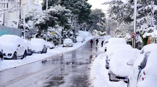 Κακοκαιρία Barbara: Νέα χιόνια στην Αθήνα από το βράδυ - Η ΕΜΥ προειδοποιεί με έκτακτο δελτίο για τα αγριεμένα φαινόμενα