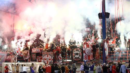 Conference League: Επίθεση της Θύρας 7 στα μέτρα της κυβέρνησης για τον τελικό - Αιχμές για Τέμπη, &quot;112&quot; και επιτελικό κράτος