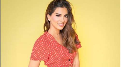 Η Σταματίνα Τσιμτσιλή με φόρεμα από τα H&amp;M που θα δείχνει ωραίο σε κάθε περίσταση