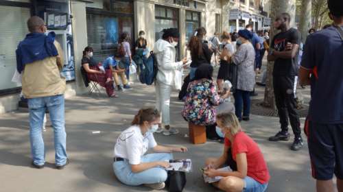 Γαλλία: Τα ημερήσια κρούσματα μειώθηκαν σε 7.183, μετά το ρεκόρ του Σαββάτου