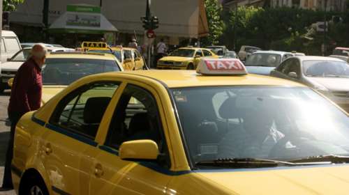 Τραγωδία στην Κρήτη: 33χρονη με κορονοϊό πέθανε μέσα σε ταξί στο προαύλιο του νοσοκομείου