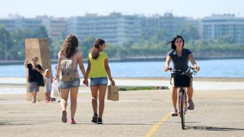 Καιρός - Το καλοκαίρι επιστρέφει για... Σαββατοκύριακο: Στους 37 βαθμούς η θερμοκρασία