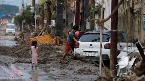 Βιβλική καταστροφή στην Ιαπωνία - 58 νεκροί από πλημμύρες και κατολισθήσεις [Εικόνες-Βίντεο]