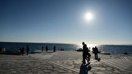 Κορονοϊός: 4.857 κρούσματα στην Αττική, 1.439 στη Θεσσαλονίκη - Οι περιοχές με τριψήφιο αριθμό μολύνσεων