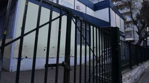 Χανιά: Σύλληψη δύο μαθητών και των γονιών τους για ξυλοδαρμό συμμαθητή τους- Χειροπέδες και στον διευθυντή