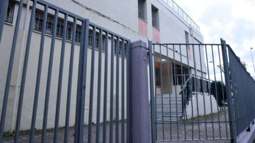 Συμπλοκή ανηλίκων σε δημοτικό σχολείο στο Παλαιό Φάληρο – Δύο τραυματίες