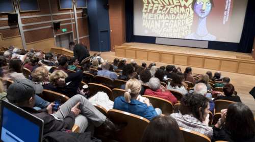 Πώς οι θεατές στους κινηματογράφους γίνονται άθελα τους παθητικοί καπνιστές