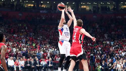 Ολυμπιακός- Εφές 74-77: Ενα τρίποντο έκρινε τον ημιτελικό - Πάλεψαν μέχρι το τέλος οι ερυθρόλευκοι [βίντεο]