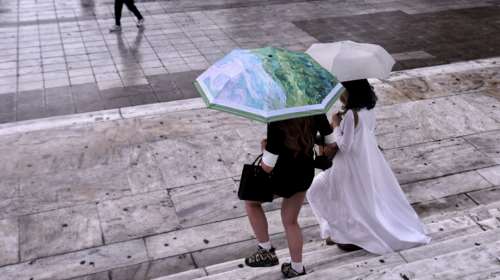 Καταιγίδες έως την Κυριακή, θυελλώδεις βοριάδες από Δευτέρα -  &quot;Πάμε για Πρωτομαγιά χωρίς κοντομάνικα…&quot;, λέει ο Τσατραφύλλιας