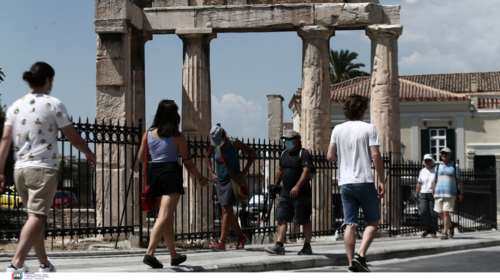 Καιρός: Σαββατιάτικο μίνι καλοκαίρι με 37 βαθμούς αλλά και αφρικανική σκόνη - Πού θα βρέξει