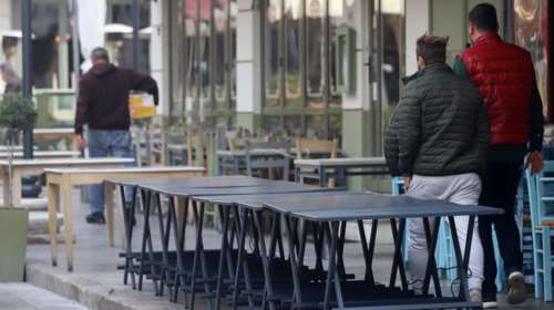 Κορονοϊός: Στην &quot;εντατική&quot; η Θεσσαλονίκη με 449 νέα κρούσματα - Στο &quot;κόκκινο&quot; Αττική, Λάρισα, Δράμα, Ροδόπη και Έβρος