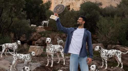 Ο Τζόκοβιτς γιόρτασε τον 101ο τίτλο του με...σκυλιά Δαλματίας: Η ανάρτηση με φόντο την Ακρόπολη
