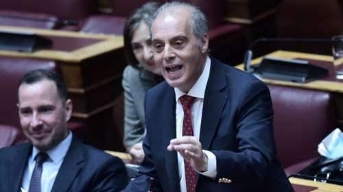 Ψάχνουν για μαύρο χρήμα στο κόμμα του Βελόπουλου - Τον &quot;έκαψαν&quot; οι καταγγελίες για φακελάκια