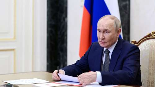 Κρεμλίνο: Σε εξέλιξη οι προετοιμασίες για τη συνομιλία Πούτιν - Τραμπ