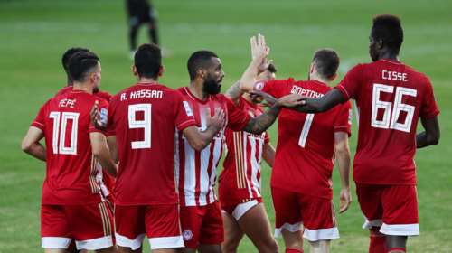 Super League: Συνέχισαν με εκτός έδρας νίκες Ολυμπιακός και ΠΑΟΚ