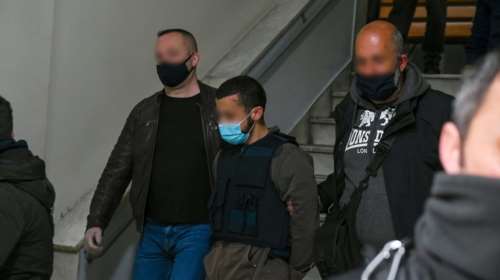 Διπλό φονικό στη Μακρινίτσα: Στον Κορυδαλλό μεταφέρθηκε ο δράστης