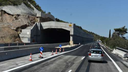 Ποια ειναι τα τρία μεγάλα έργα που υπογράφονται αυτή την εβδομάδα