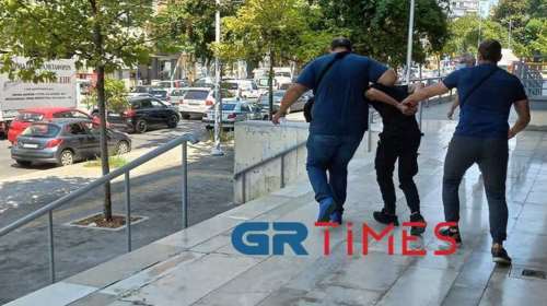 Θεσσαλονίκη: Ελεύθερος υπό όρους ο 25χρονος που μαχαίρωσε σκύλο