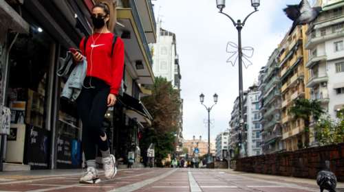 Κορονοϊός: Τηλεδιάσκεψη τώρα Μητσοτάκη με λοιμωξιολόγους- Επί τάπητος lockdown στην Αττική και απαγόρευση μετακινήσεων εκτός νομού