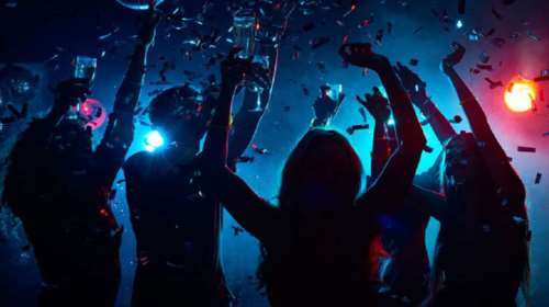 Το γιόρτασαν το καρναβάλι - Κορονο-πάρτι με 98 άτομα στην Πάτρα - Γλέντι και σε Κρήτη, Ιτέα και Εύβοια