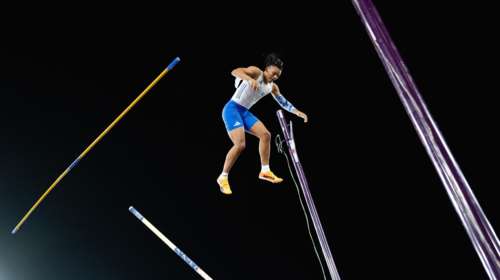 &quot;Ιπτάμενος&quot; Καραλής και πανελλήνιο ρεκόρ στο επί κοντώ